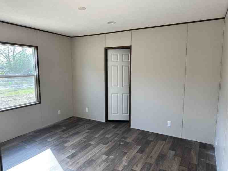 3525 E Elizabethtown Rd - Photo 2 of 4