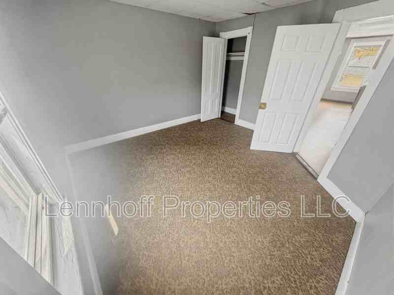 82 Gershom Ave - Photo 4 of 8