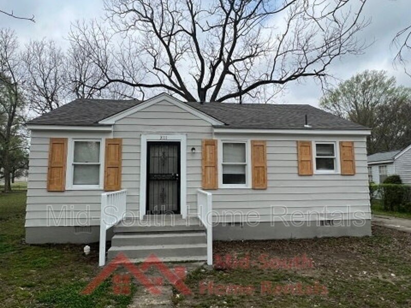 3111 Harvester Ln - Photo 2 of 17