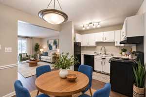 featured image of 1585 Hollywood Dr