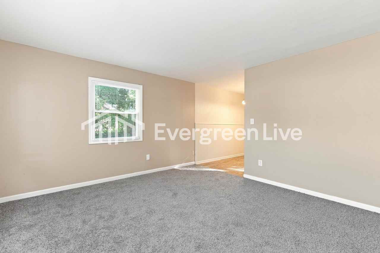 9658 Loralinda Dr - Photo 3 of 15
