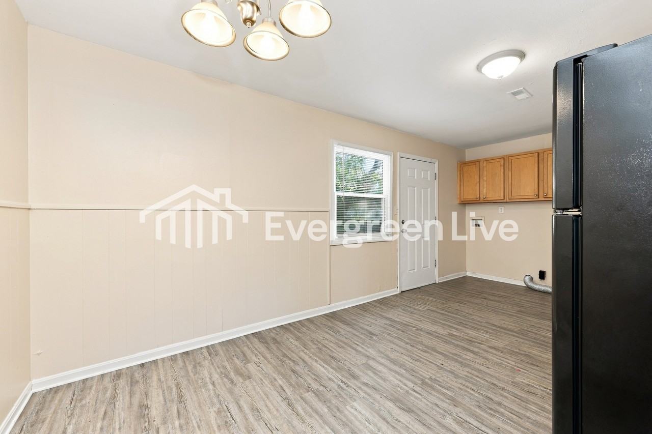 9658 Loralinda Dr - Photo 5 of 15