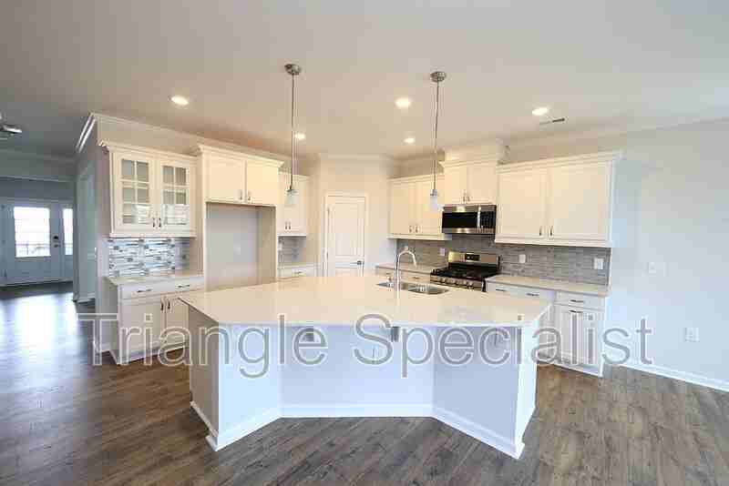 1111 Montague Ave - Photo 6 of 26