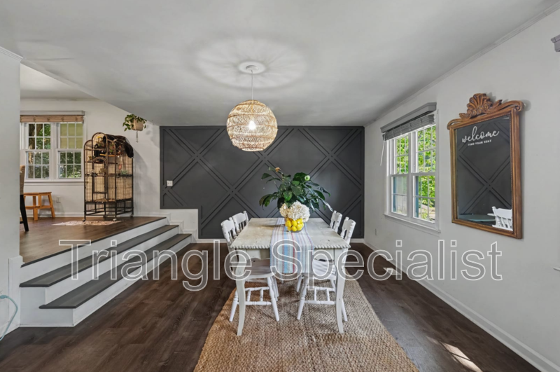4101 Pickwick Dr - Photo 4 of 18