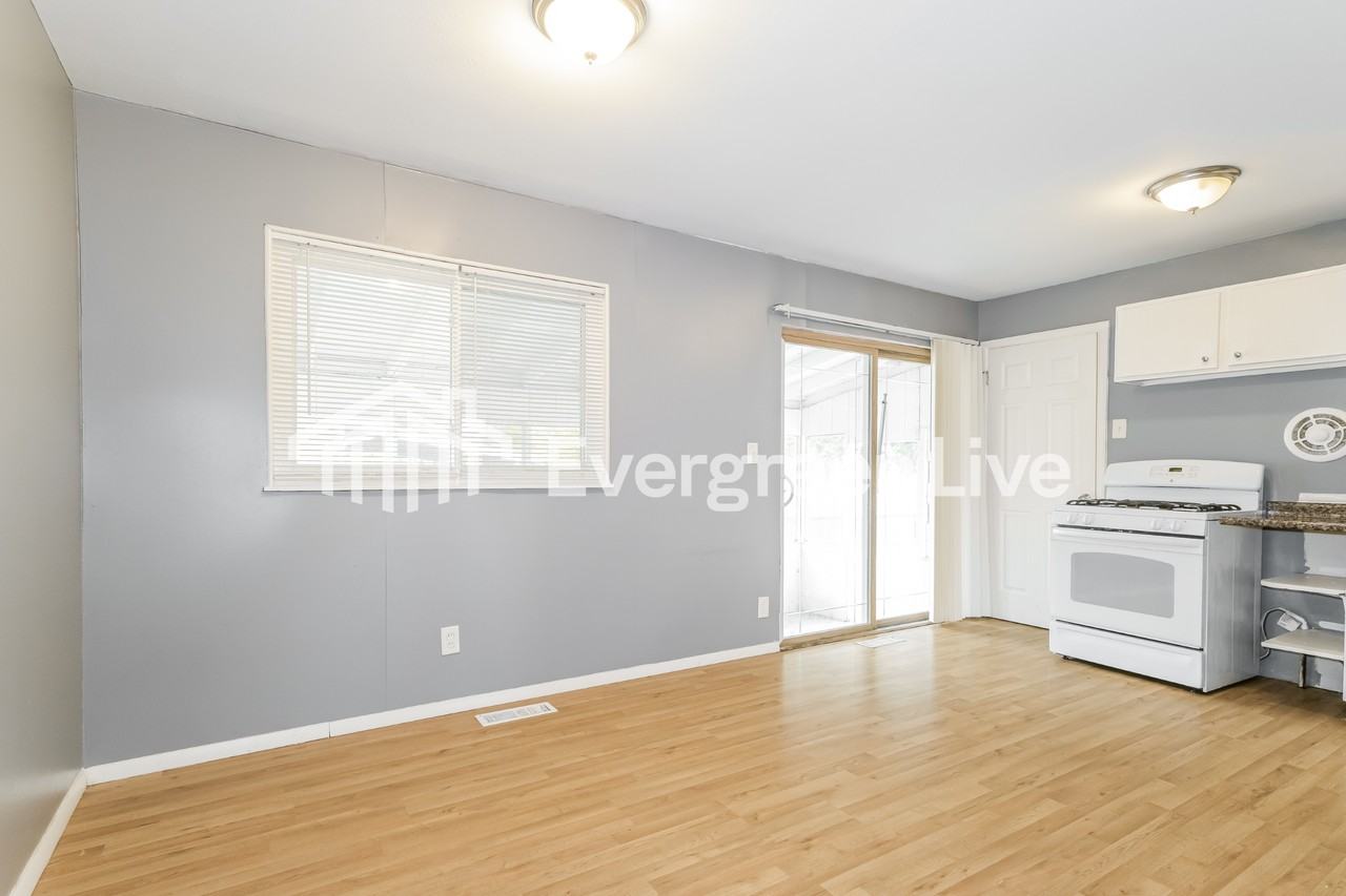 1570 Mullanphy Rd - Photo 5 of 15