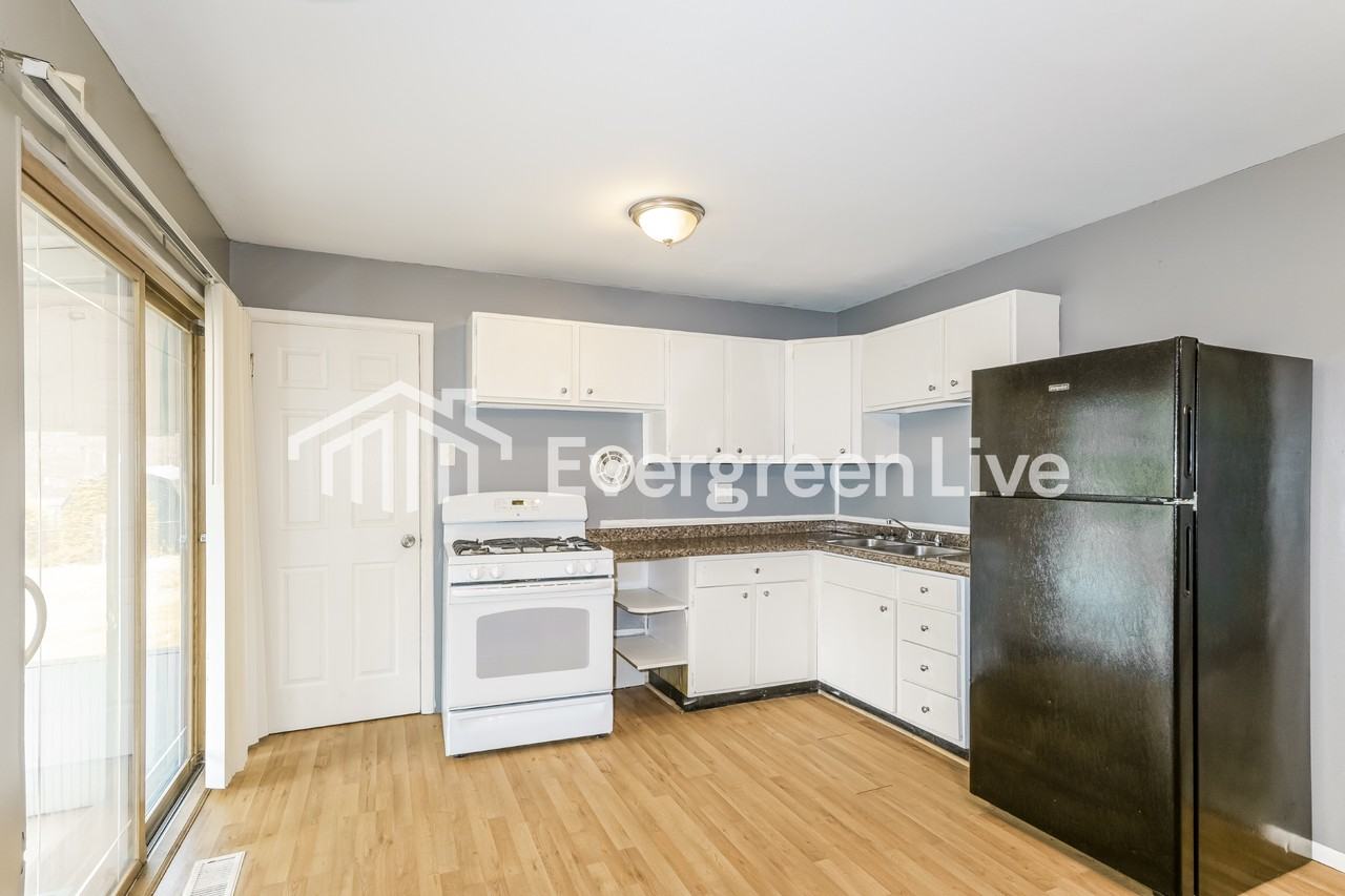 1570 Mullanphy Rd - Photo 6 of 15