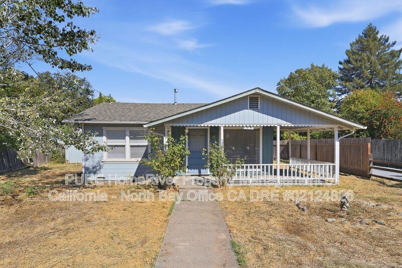 1230 Clover Dr - Photo 2 of 32
