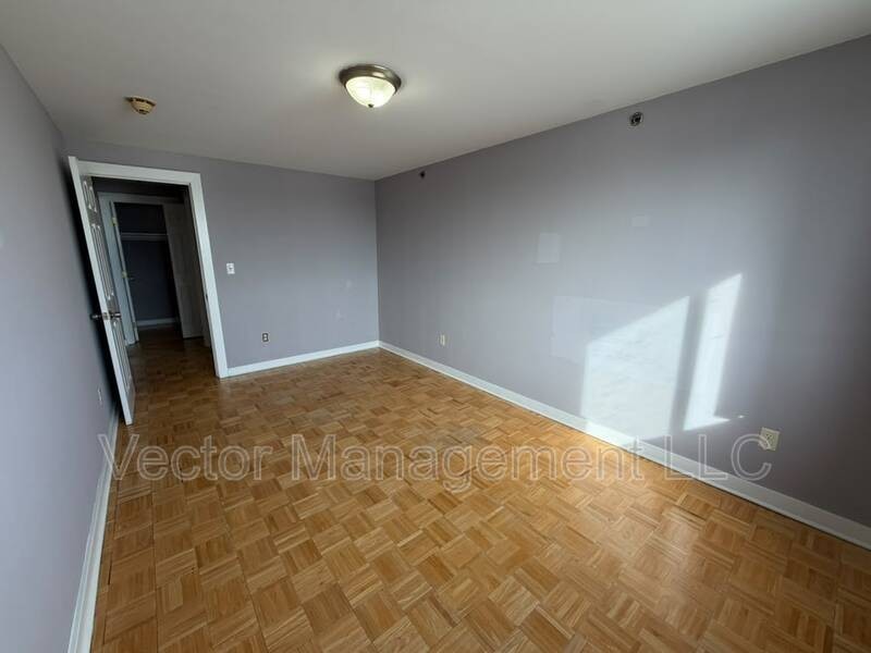 1349 Dixwell Ave - Photo 4 of 11