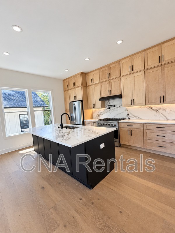 294 Roy St Sw - Photo 3 of 15