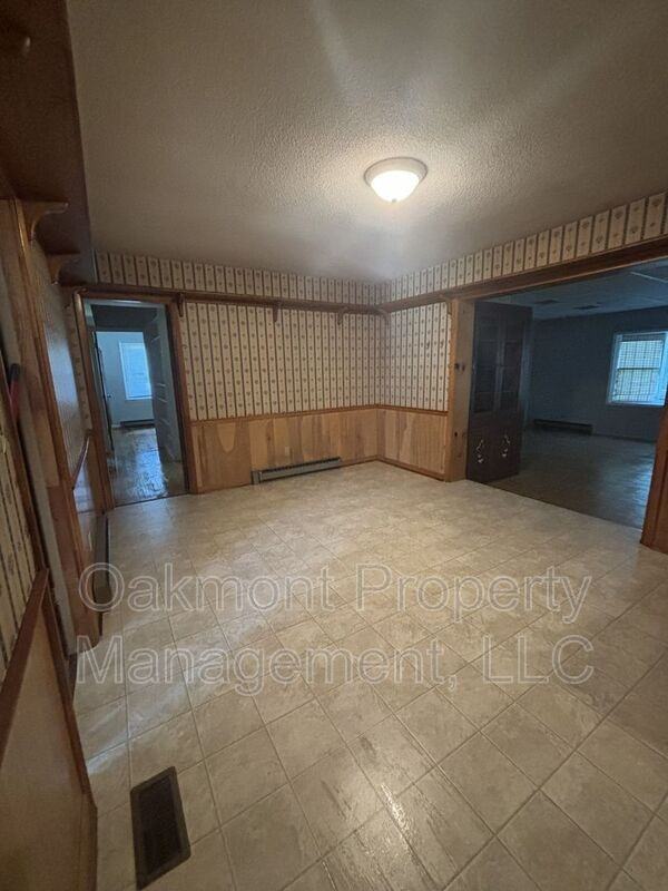291 Channing Dr - Photo 5 of 15