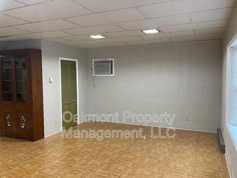 291 Channing Dr - Photo 7 of 15
