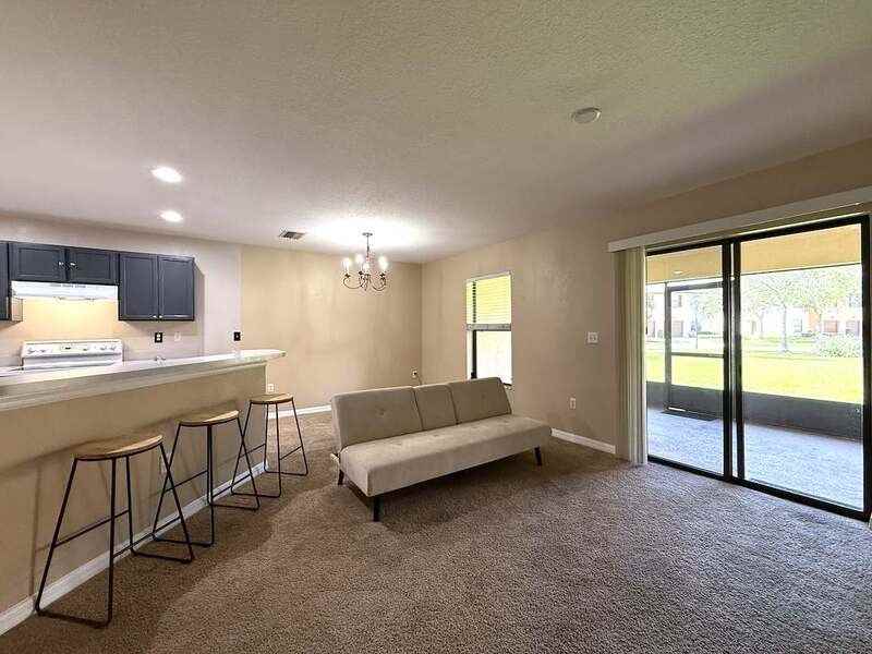 2516 Oleander Lakes Dr - Photo 7 of 50