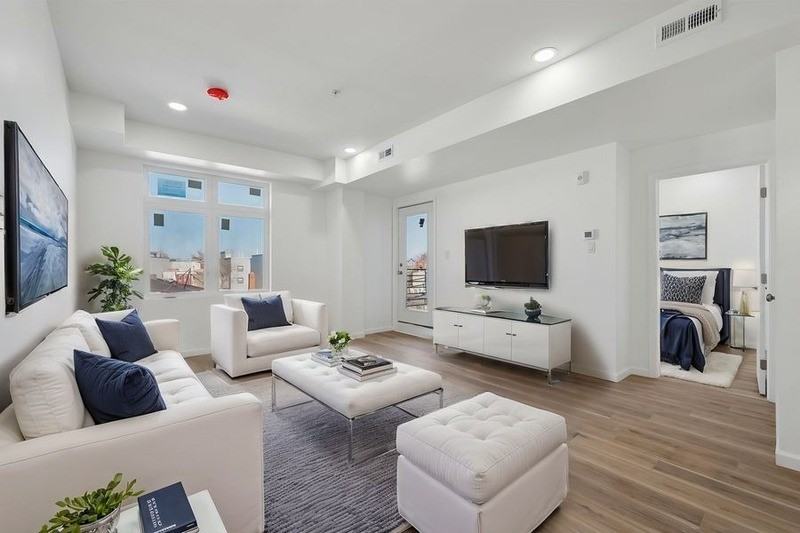 4512 Lancaster Ave #3C