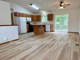 featured image of 202 W Irving St
