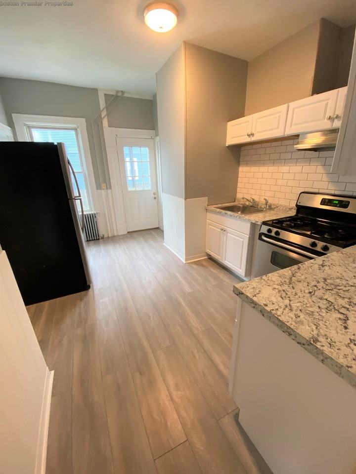Beach St #4 - Photo 2 of 20