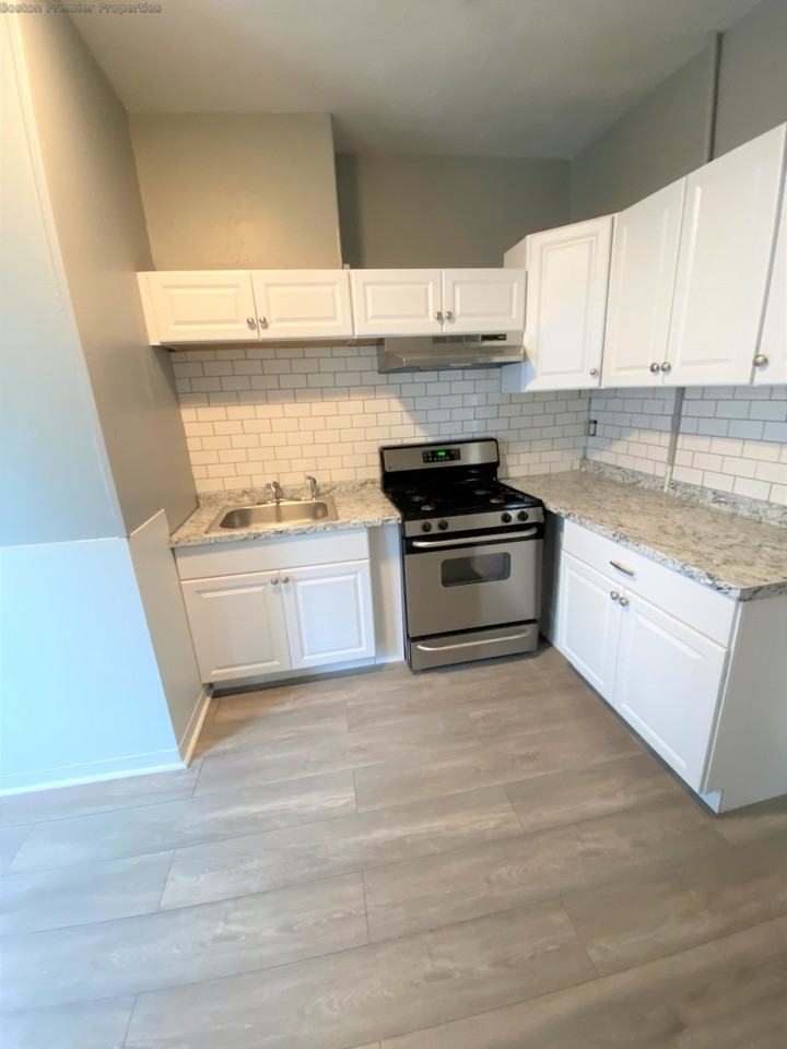 Beach St #4 - Photo 3 of 20