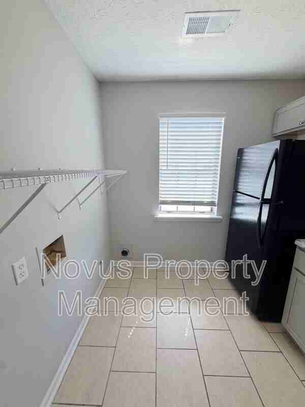 617 South St - Photo 7 of 16