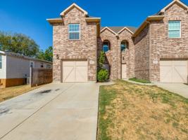 featured image of 449 Woodgrove Dr