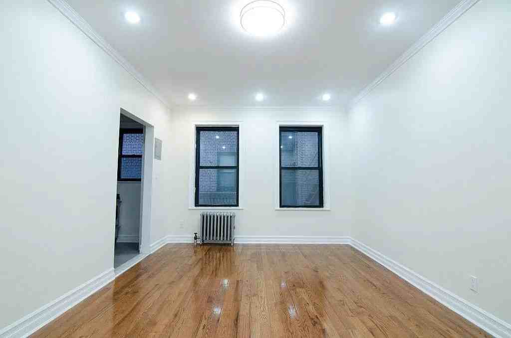 35-05 94th Street #2J - Photo 3 of 4