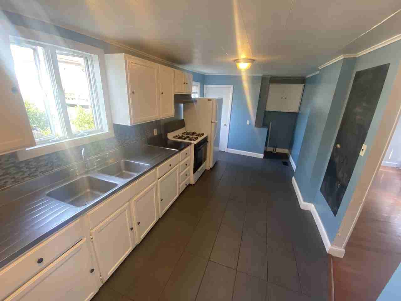 85 Glen St #4 - Photo 4 of 20
