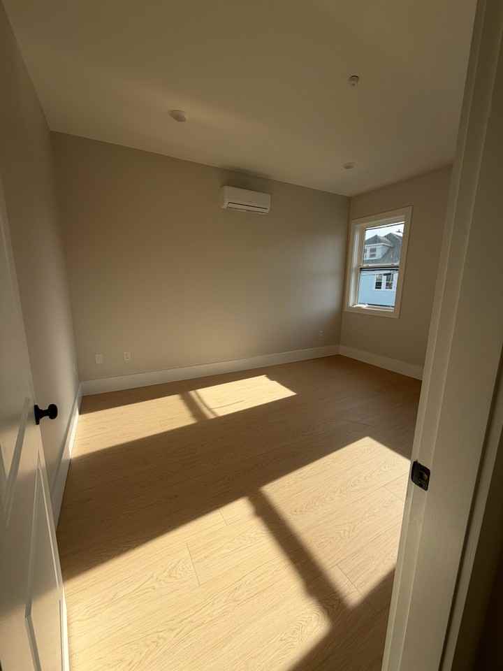 311 street #204 - Photo 6 of 14