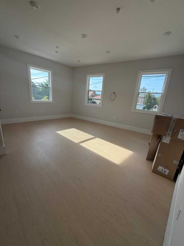 Elm St #201 - Photo 3 of 7