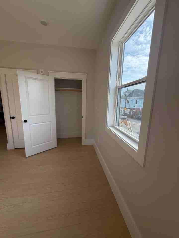 Elm St #201 - Photo 6 of 7