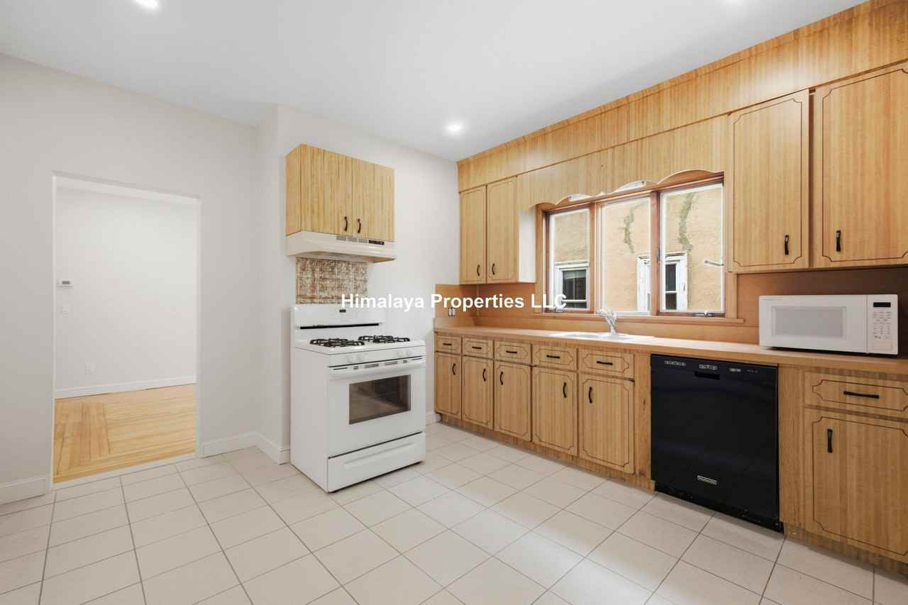 111 Hillsdale Rd #1 - Photo 2 of 16