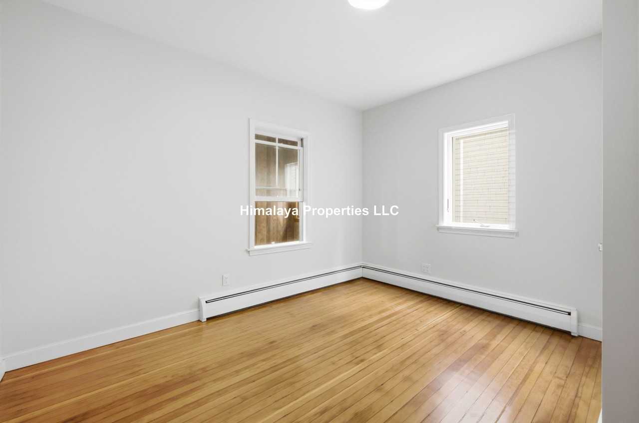 111 Hillsdale Rd #1 - Photo 7 of 16