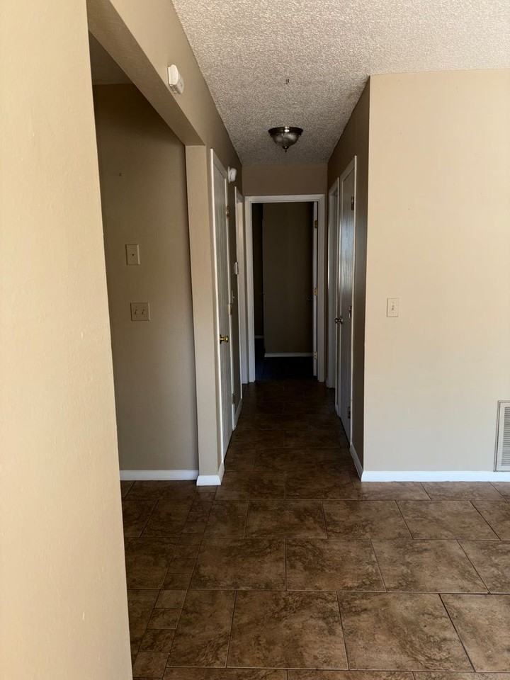 3624 Elm Springs Rd - Photo 6 of 10