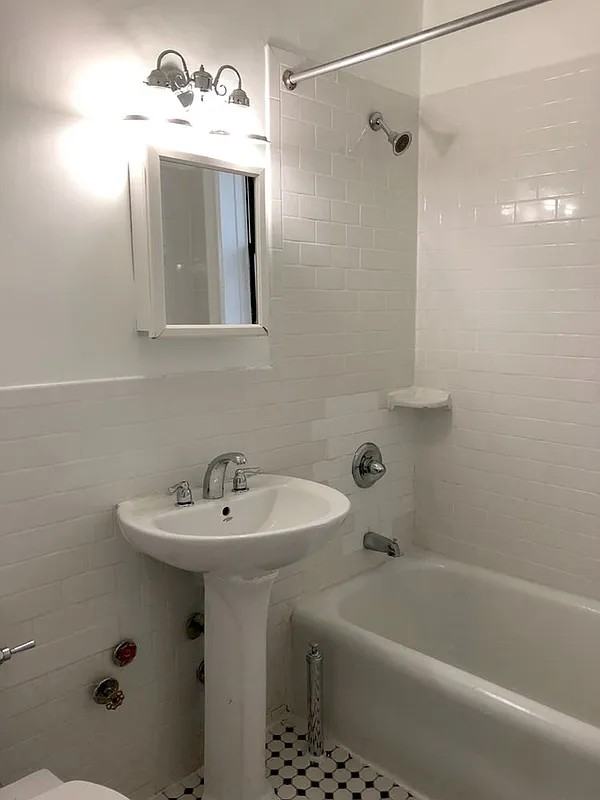 37-06 81st Street #6G - Photo 5 of 5