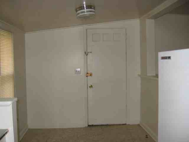 2218 2nd Ave N - Photo 2 of 6