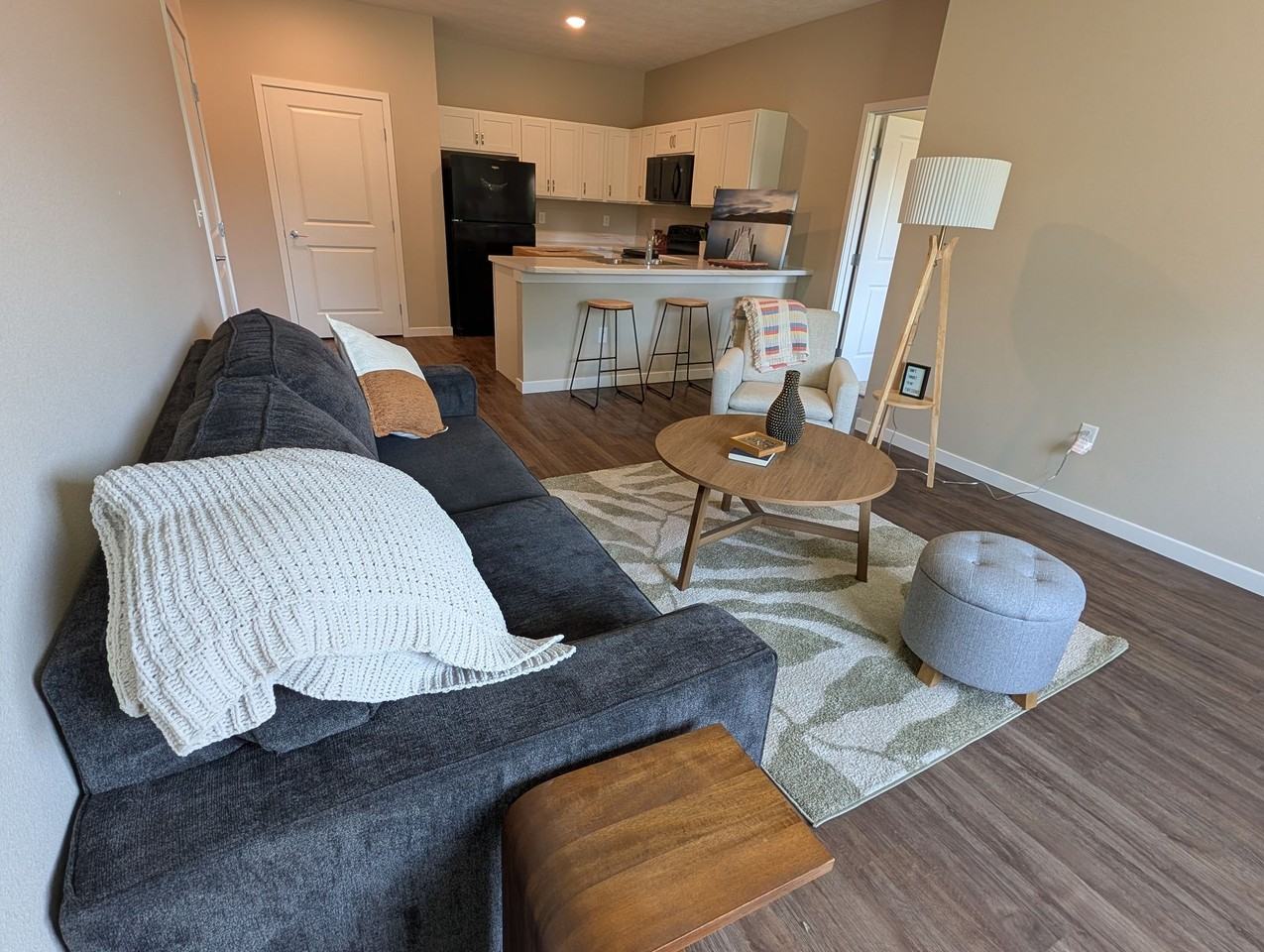 The Banks Apartments - Photo 4 of 11