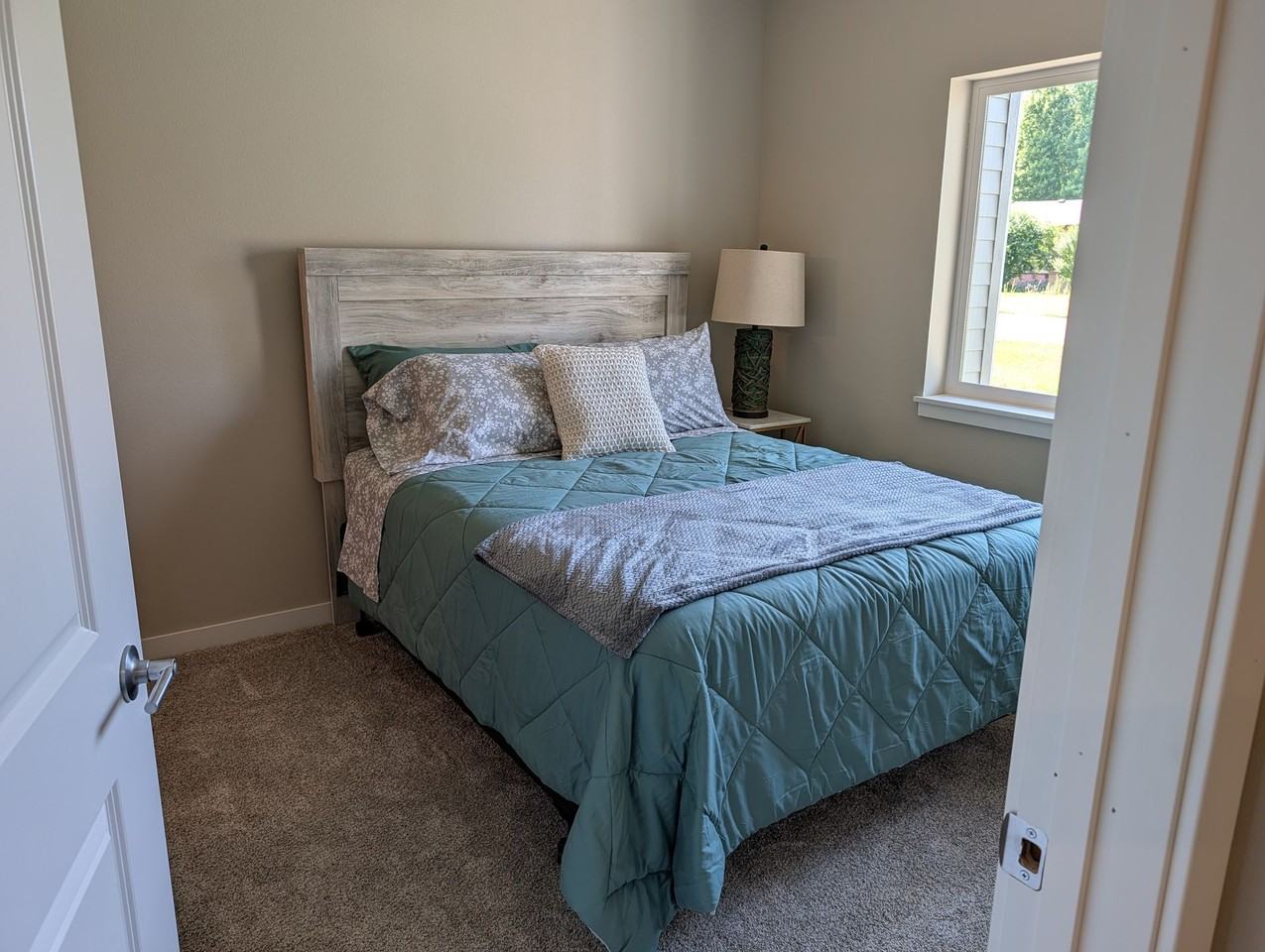 The Banks Apartments - Photo 5 of 11