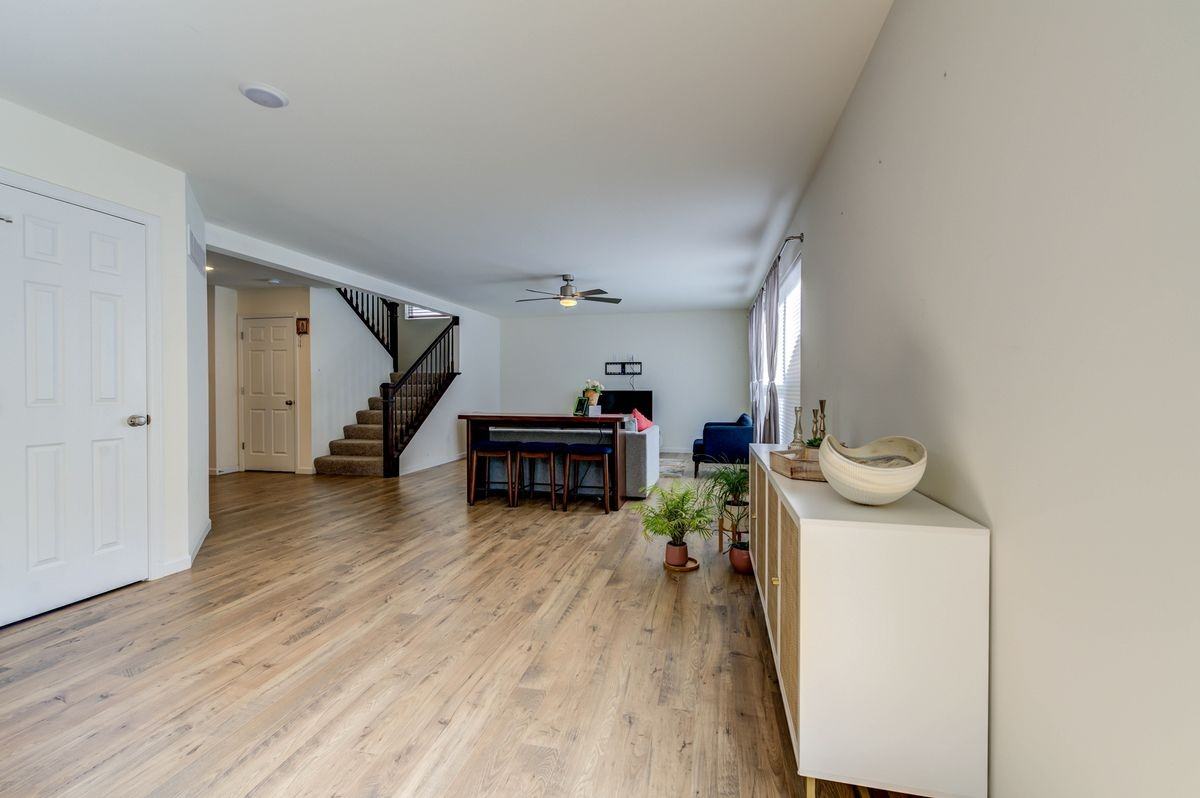 732 Fox Creek Dr - Photo 3 of 27