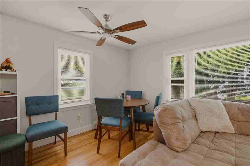 117 Camp Ave - Photo 6 of 29