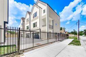 featured image of 4039 Buck St