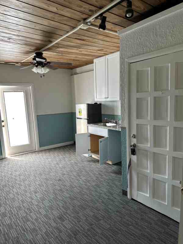 979 Croton Rd - Photo 6 of 15