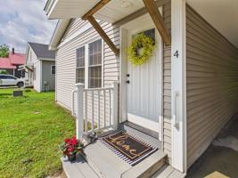 featured image of 4 Cherry Tree Ln
