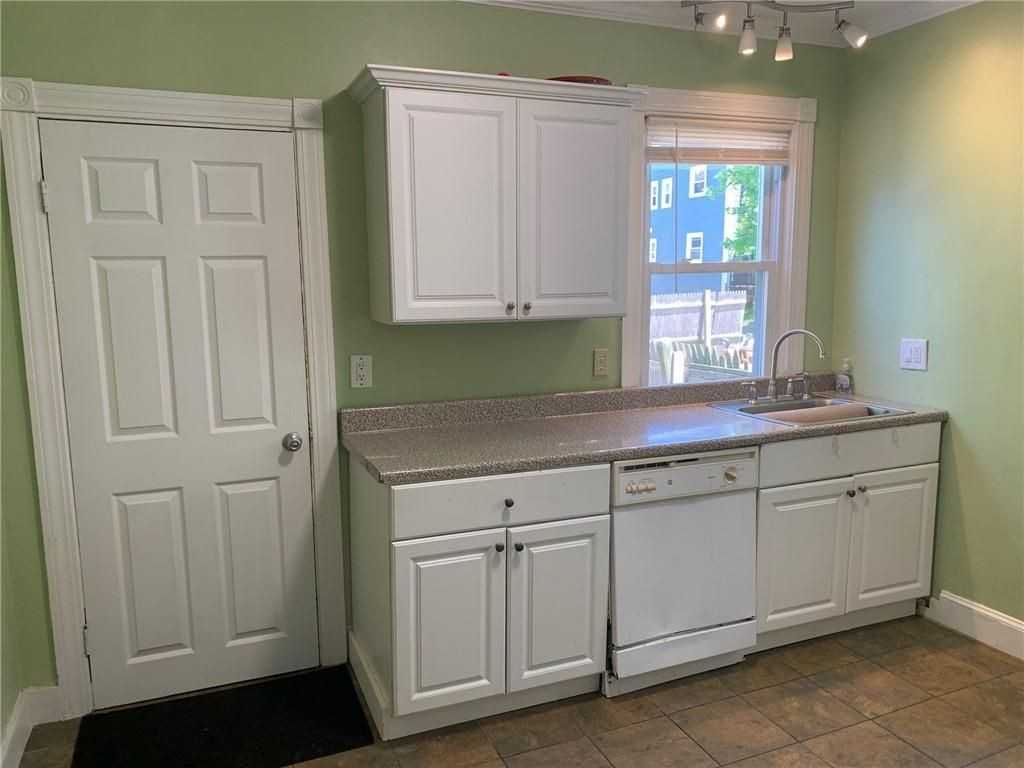 14 Grafton St - Photo 5 of 19