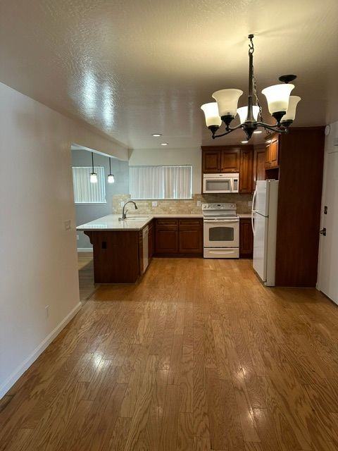 186 Herlong Ave - Photo 4 of 23