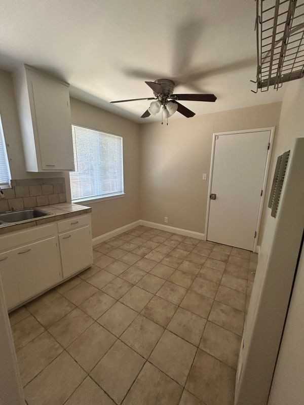 2020 Linden St - Photo 3 of 11