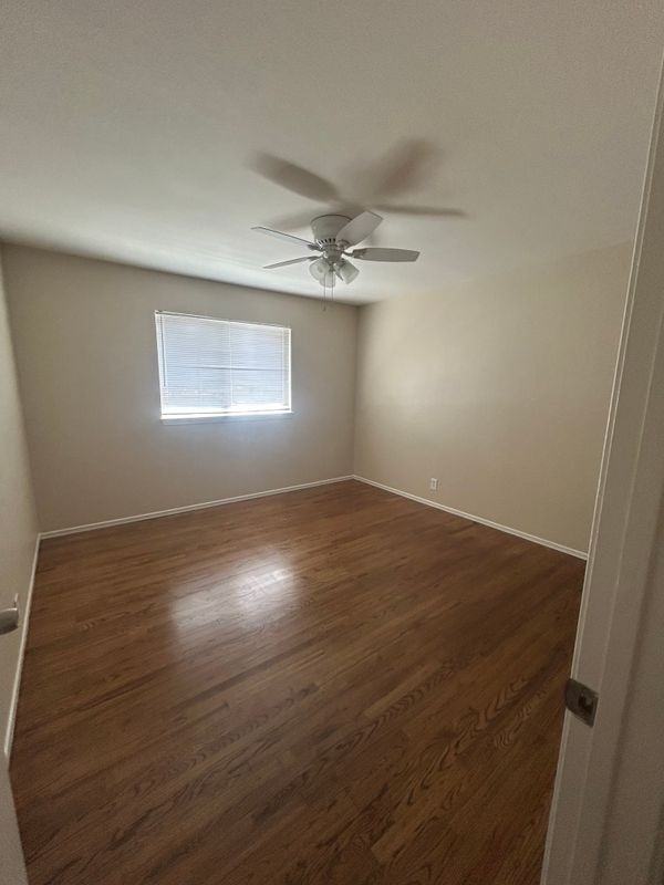 2020 Linden St - Photo 6 of 11