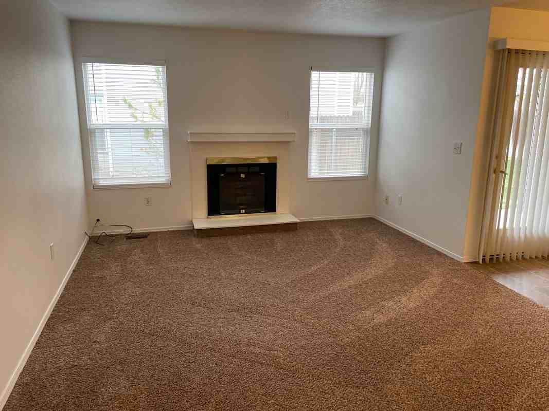 9086 W Sigmont Ln Apt 101 - Photo 2 of 6