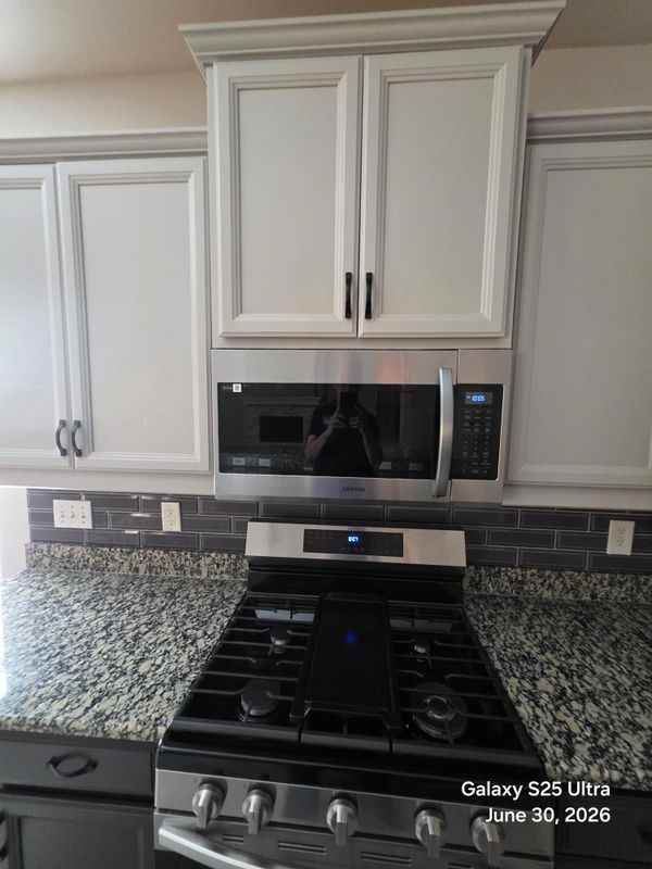 1703 19th St - Photo 2 of 13