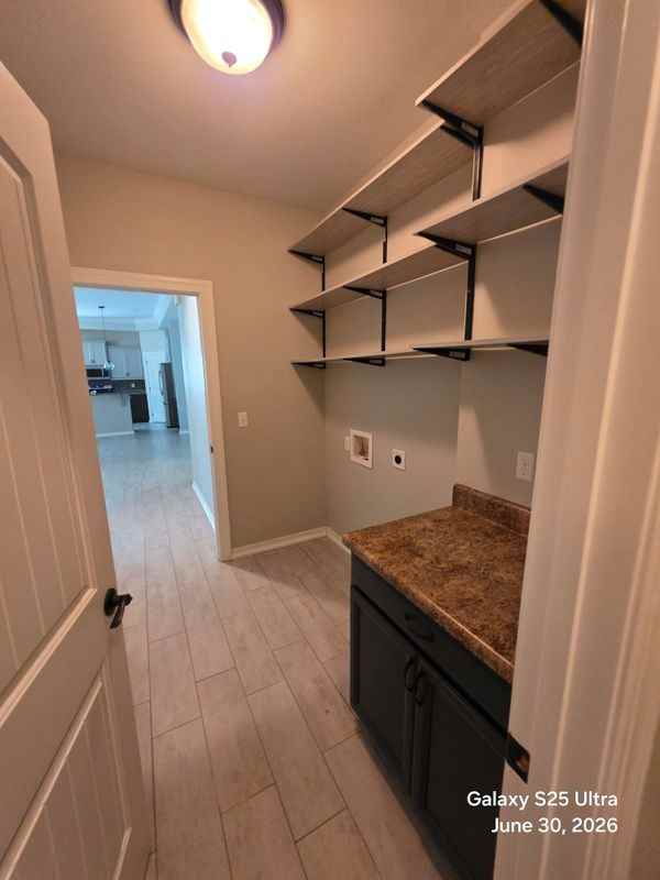 1703 19th St - Photo 4 of 13