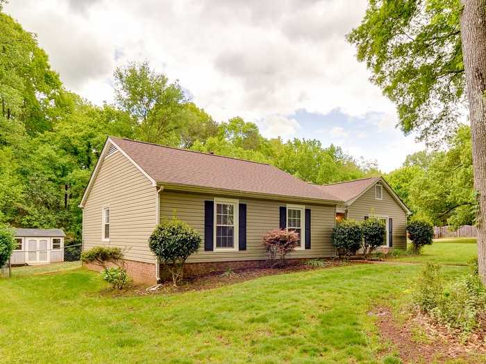 7600 Winterset Dr - Photo 5 of 50