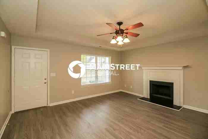 7 Mineral Springs Ct - Photo 3 of 16
