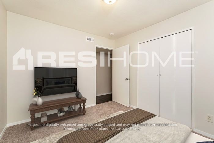 2725 Hackberry Ln - Photo 4 of 16