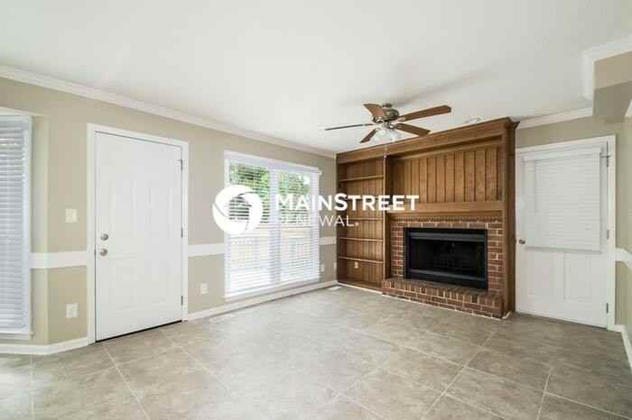 3008 W Folkestone Pl - Photo 3 of 16
